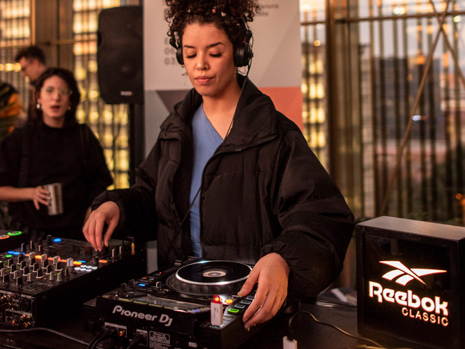 Ikram bouloum en MUTEK x Reebok Ikram bouloum