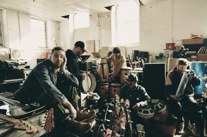 Kaiser Chiefs Kaiser Chiefs
